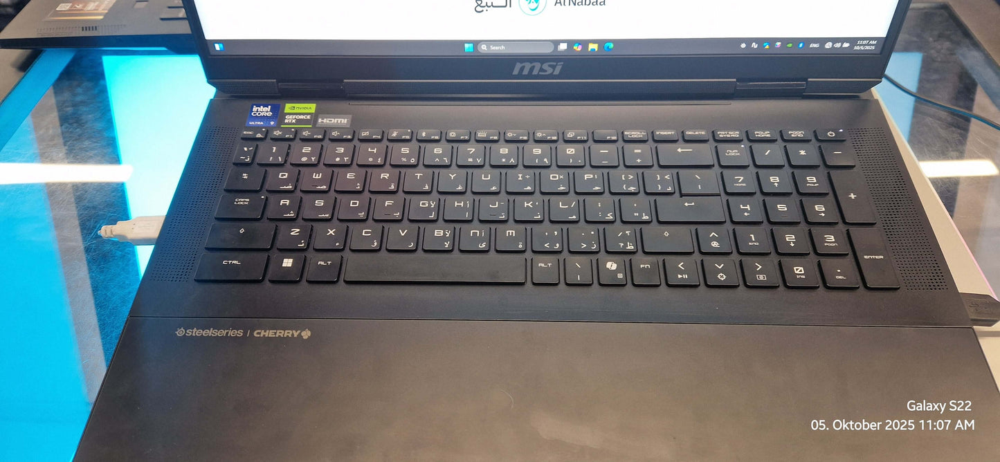 MSI Laptop Titan 18 HX Ai (A2XWJG-057)